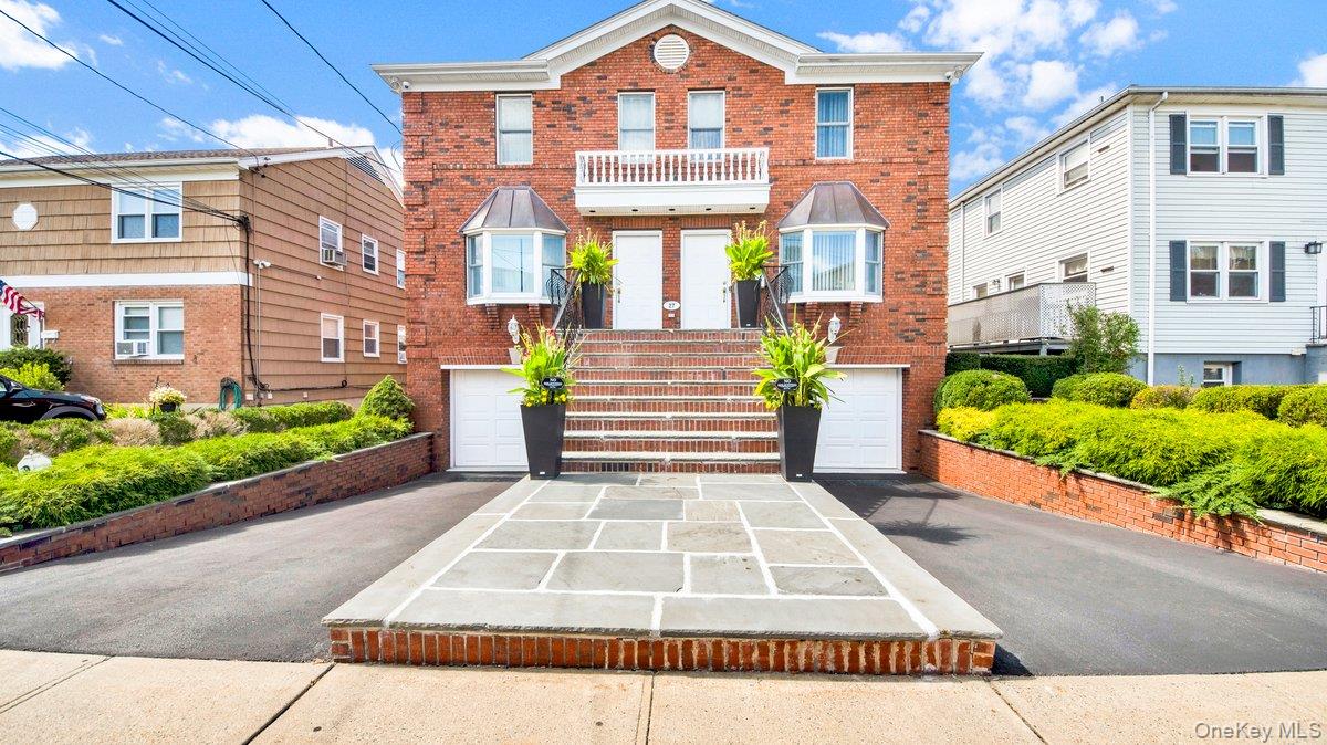 27 Woodside Avenue