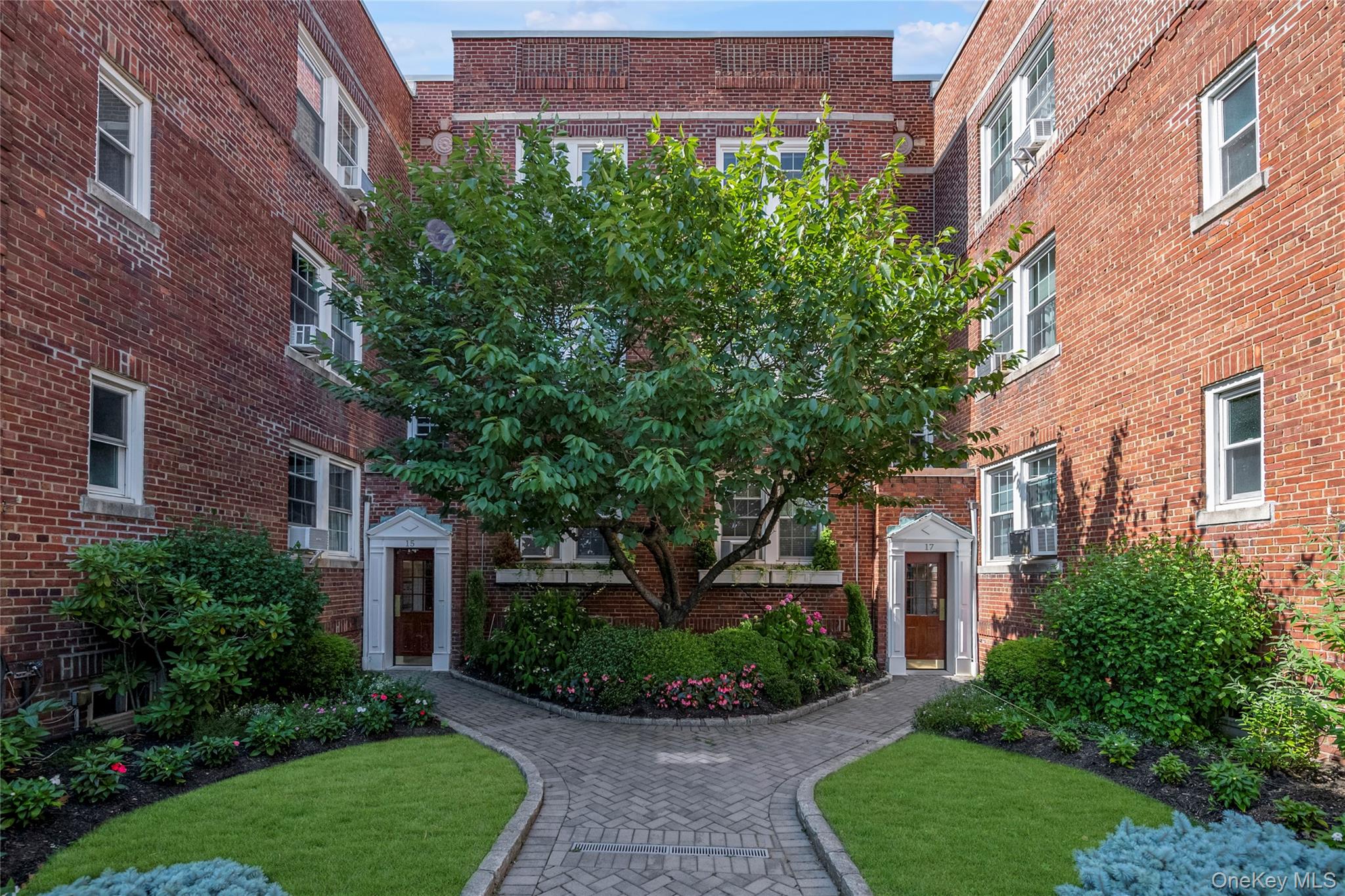 15 Gaynor Avenue