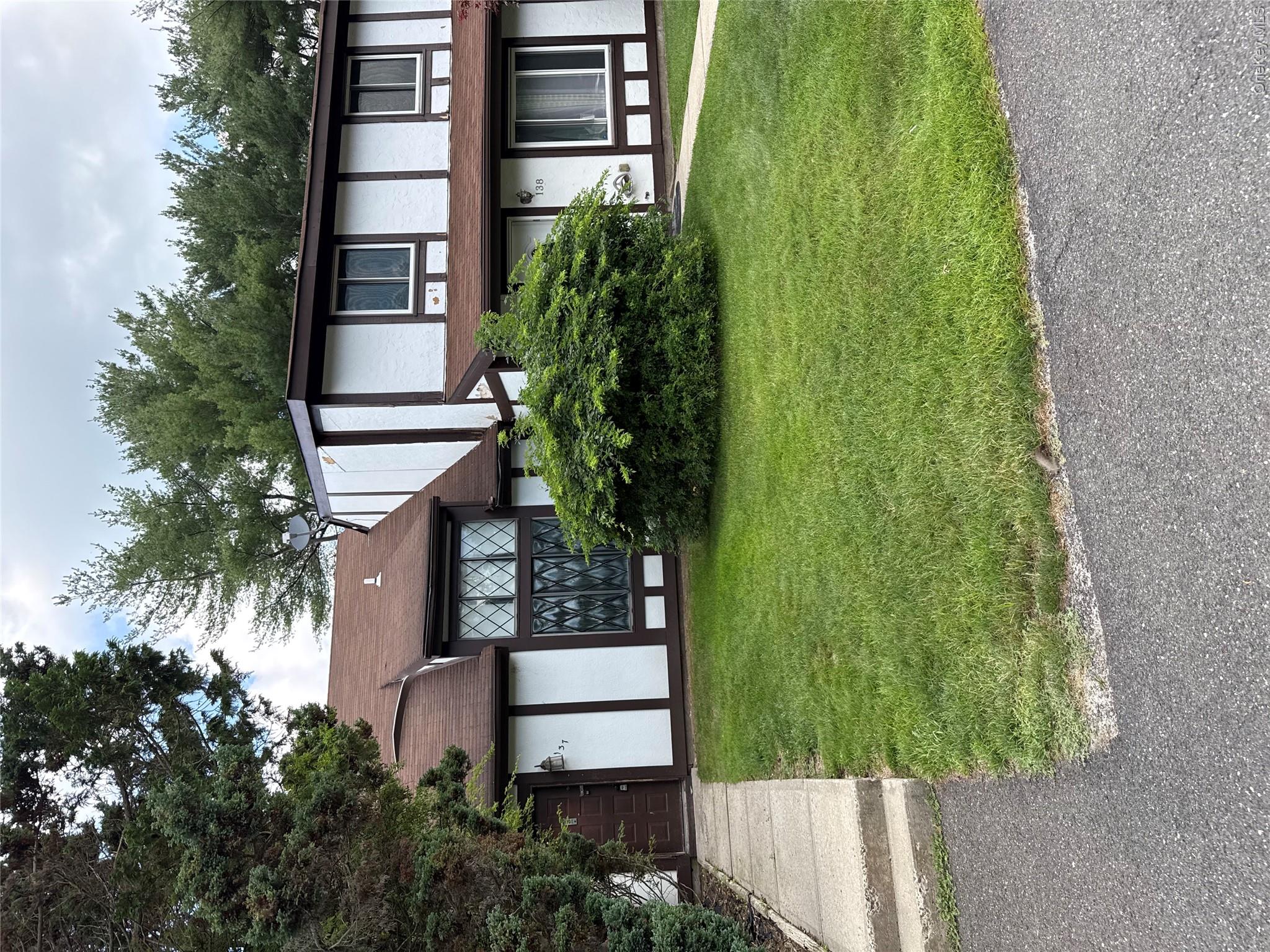 137 Fieldstone Court