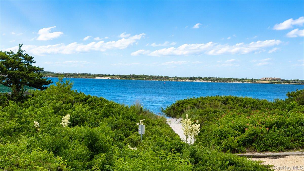 72 Circle Drive