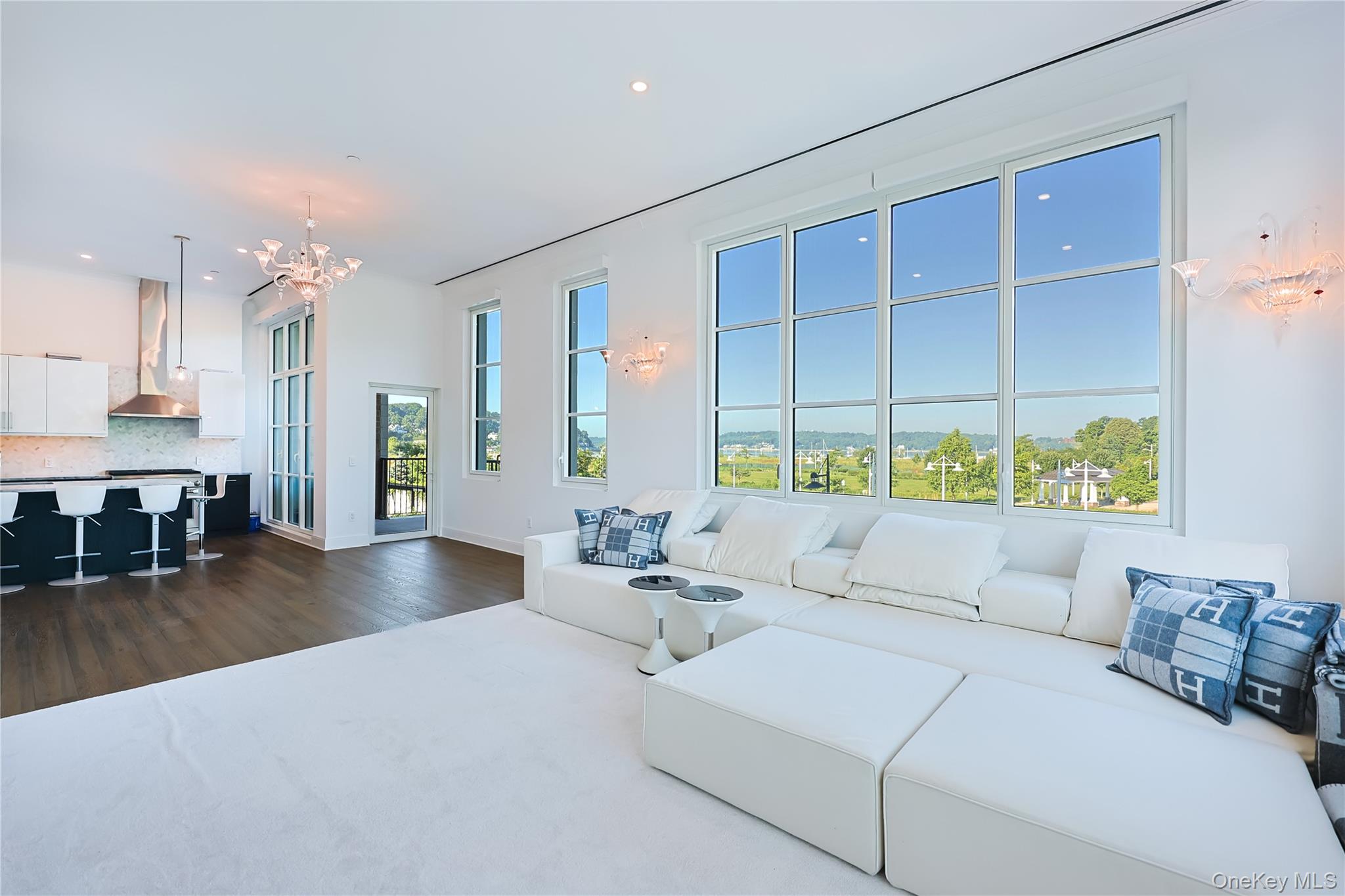 100 Garvies Point Road