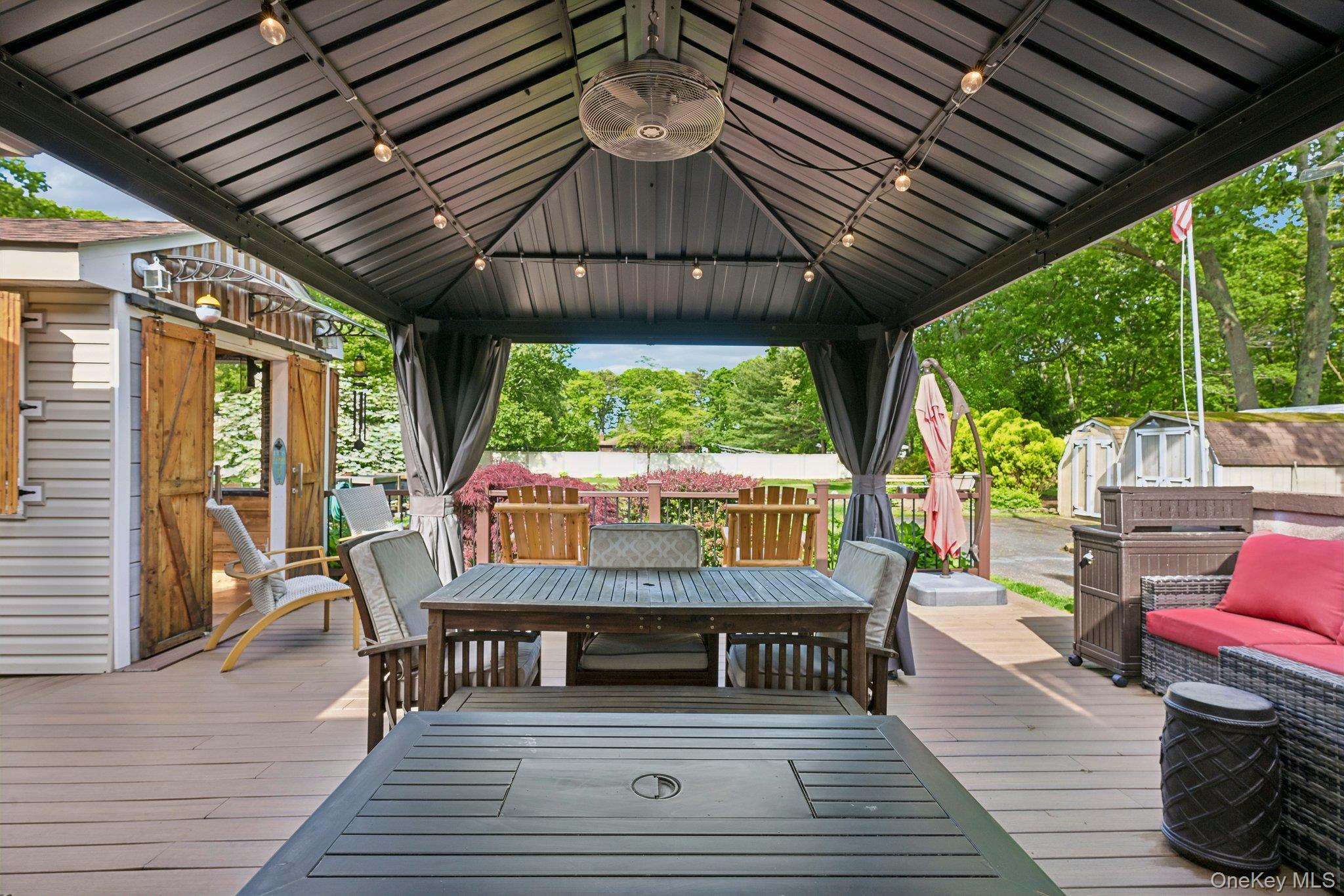 Deck