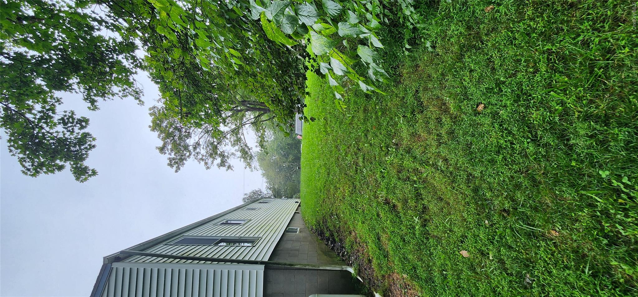 Photo 33