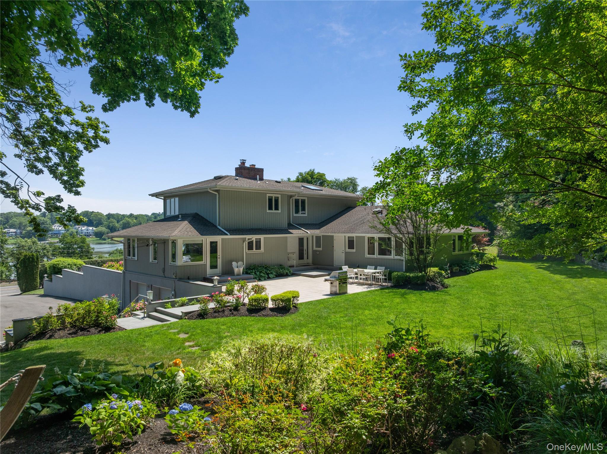 353 Shore Road