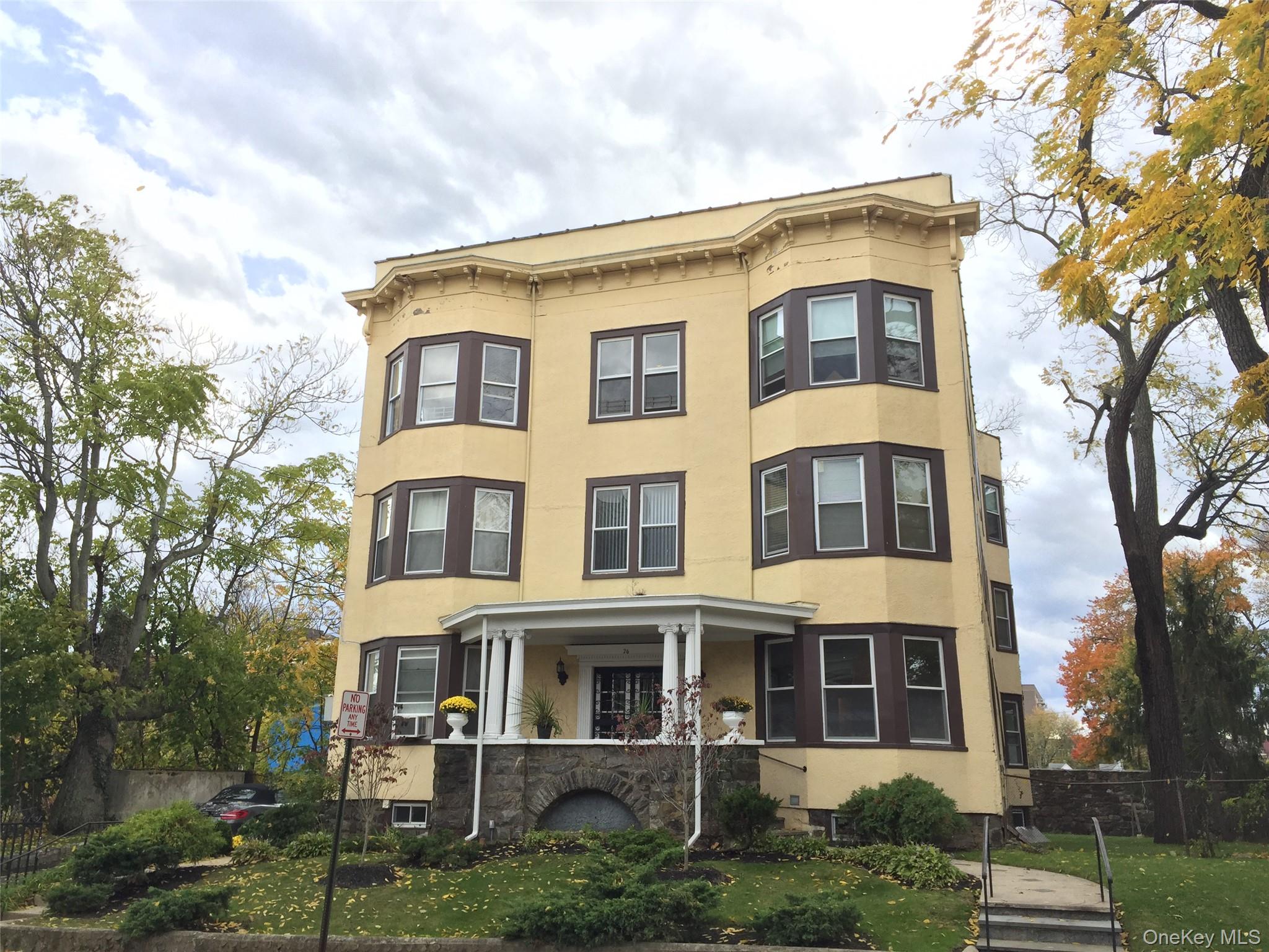 26 Coligni Avenue