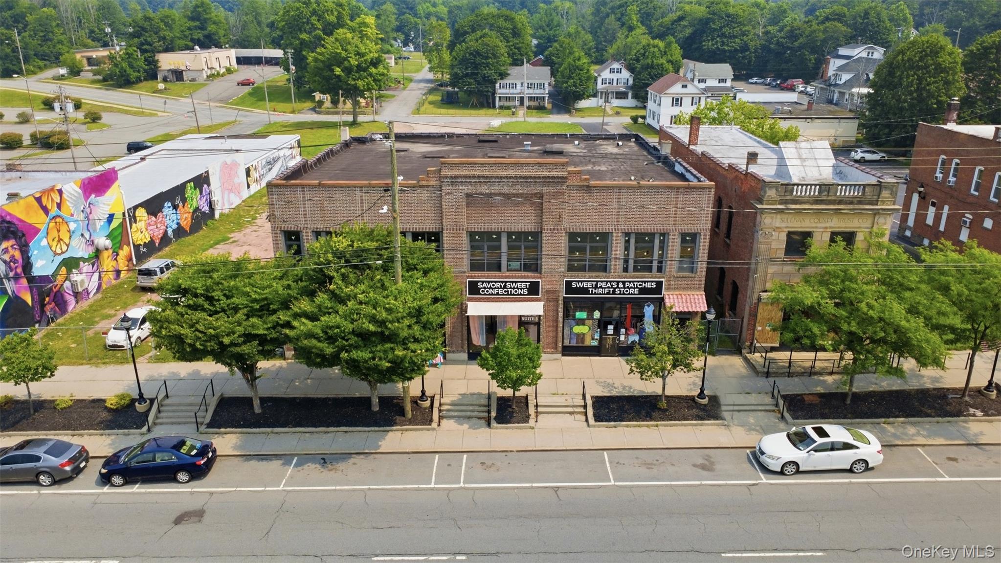 456 Broadway