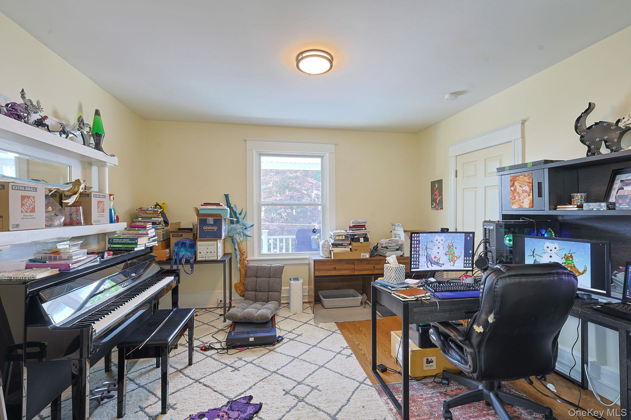 Photo 11