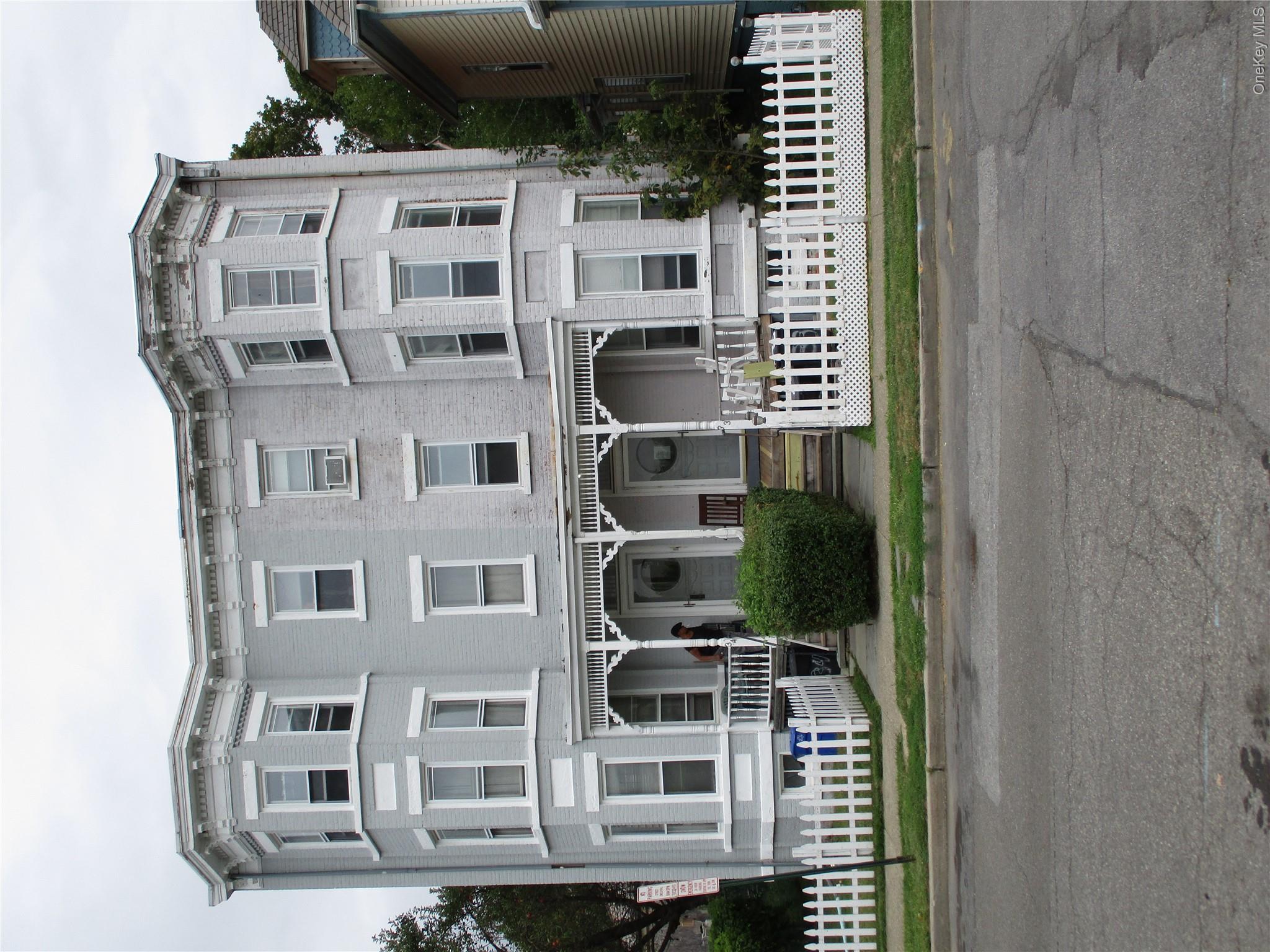 33 Bayview Terrace Unit 1