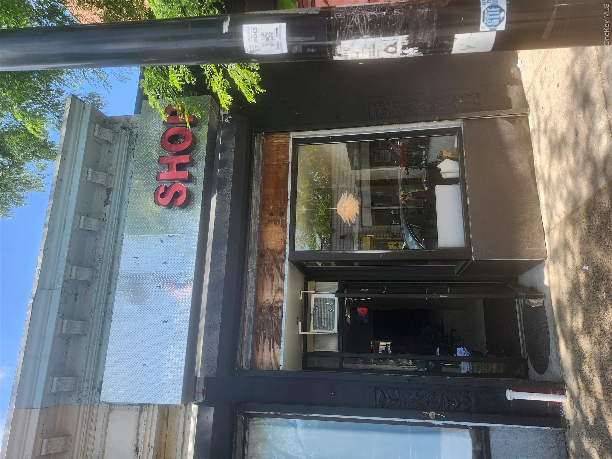 154 4TH Avenue