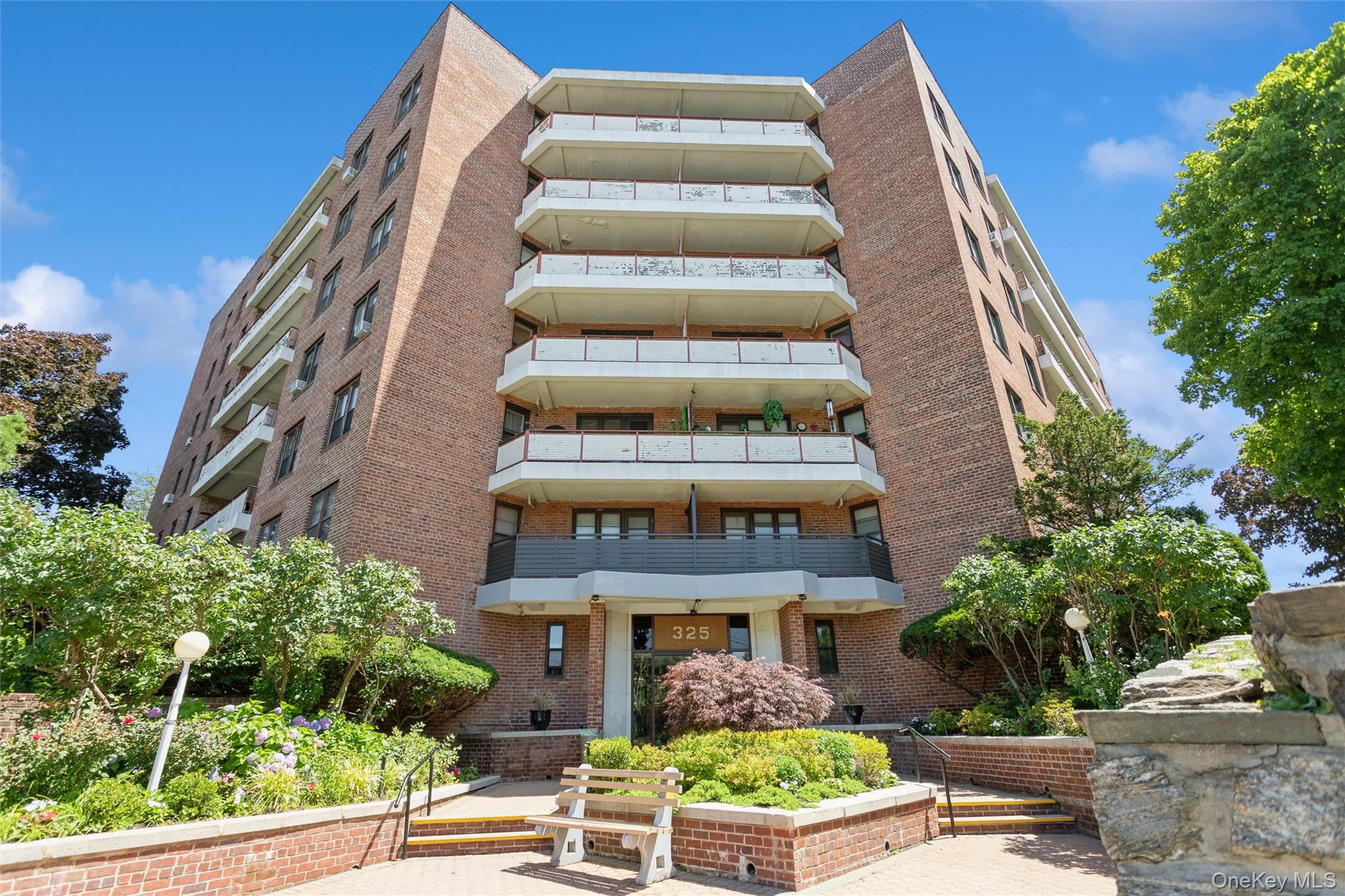 325 King Street