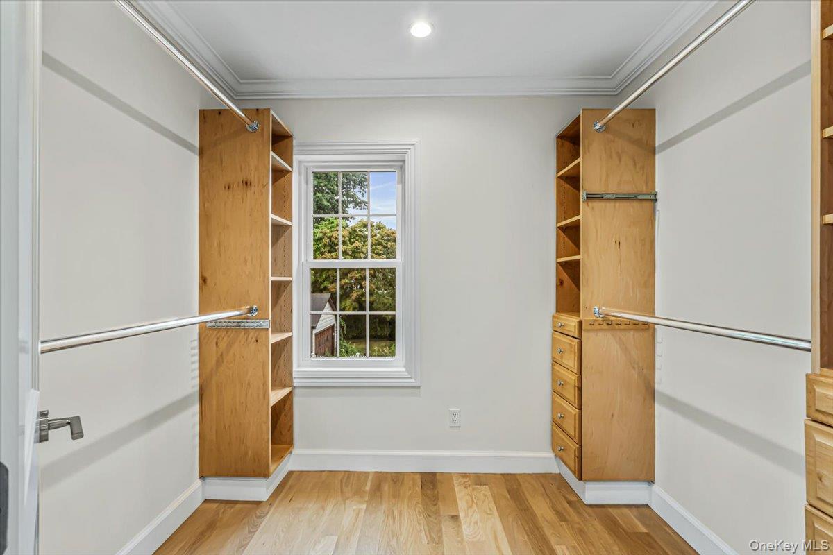 Walk-In Closets
