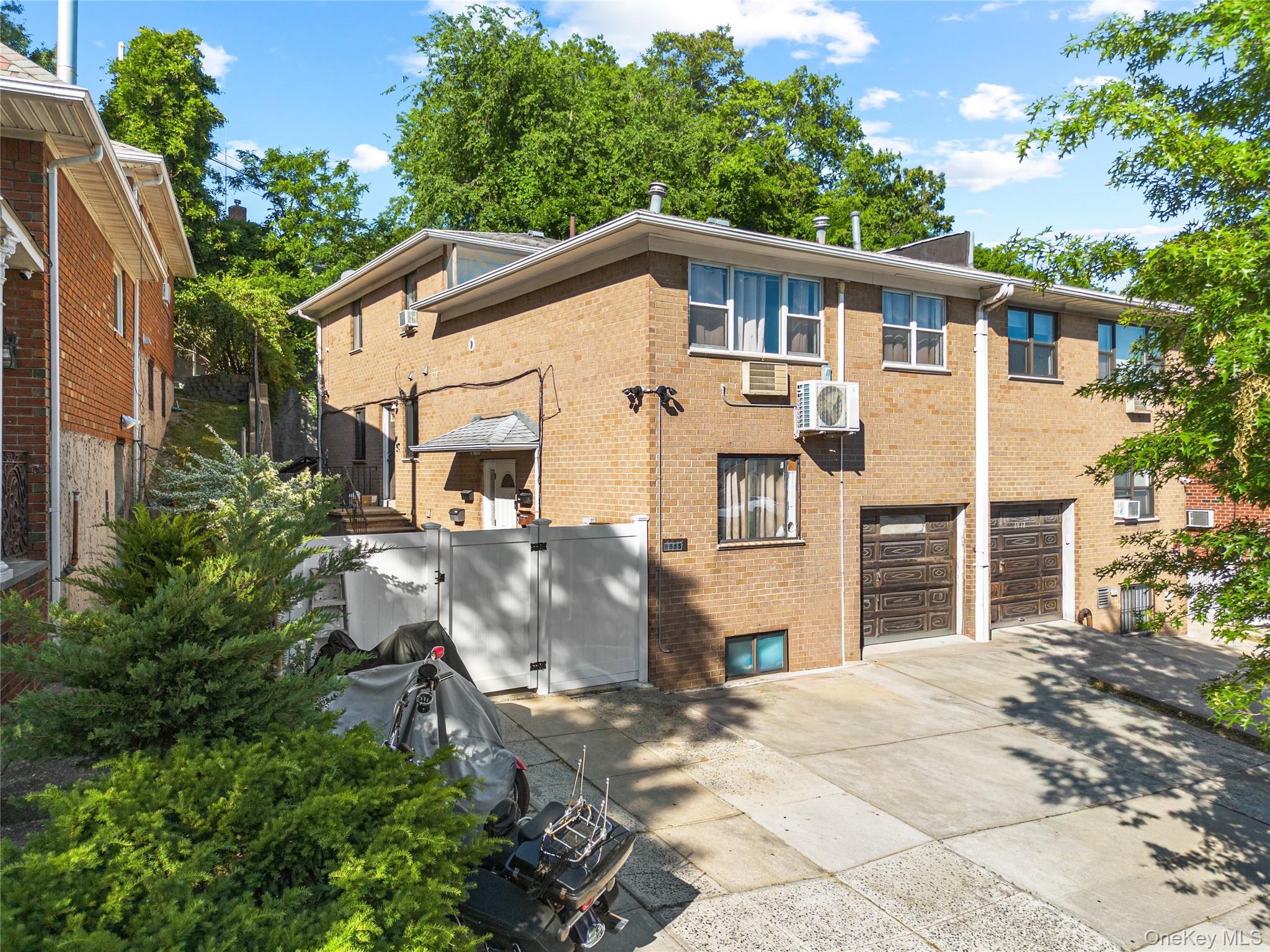 6915 Little Neck Parkway