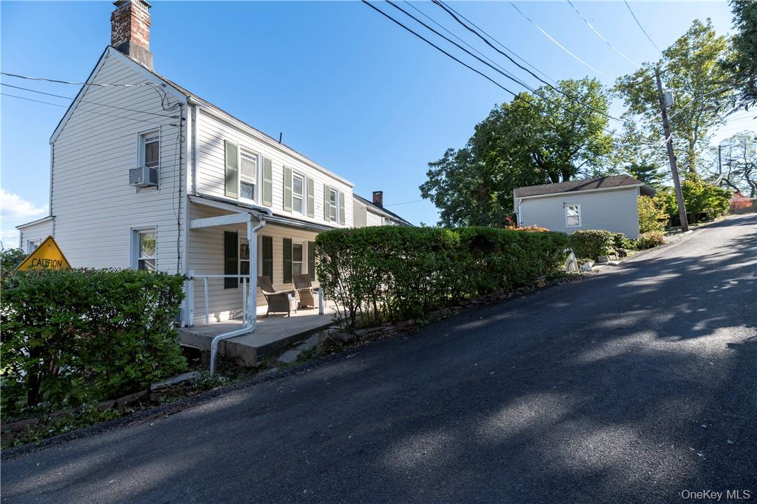 7 Van Houten Street