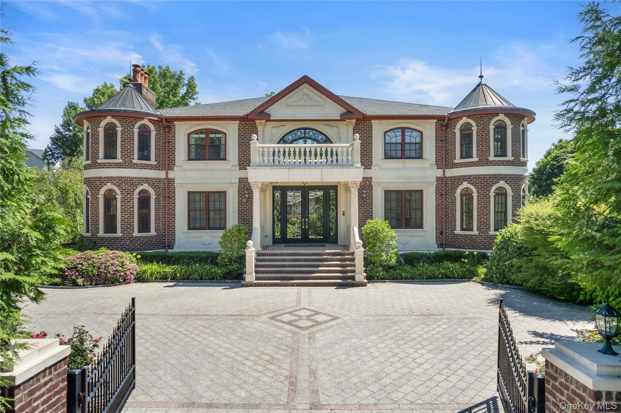 28 Whitney Circle