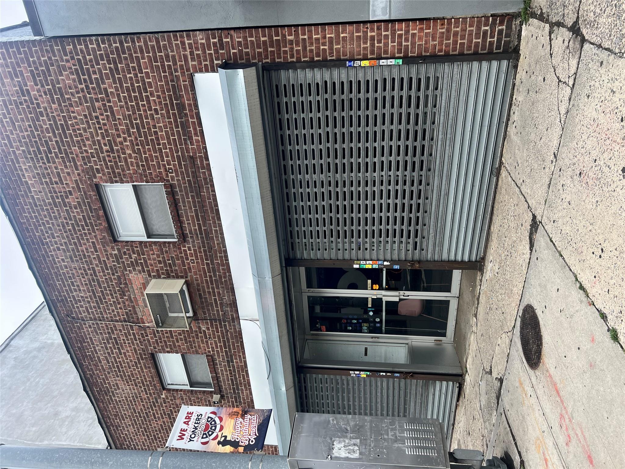 253 Broadway