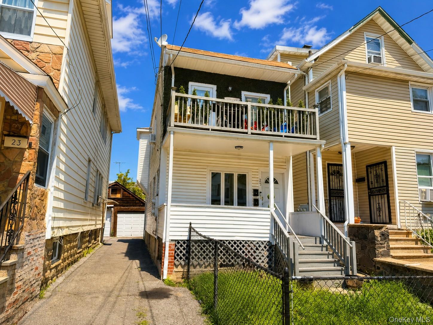 25 Monroe Street