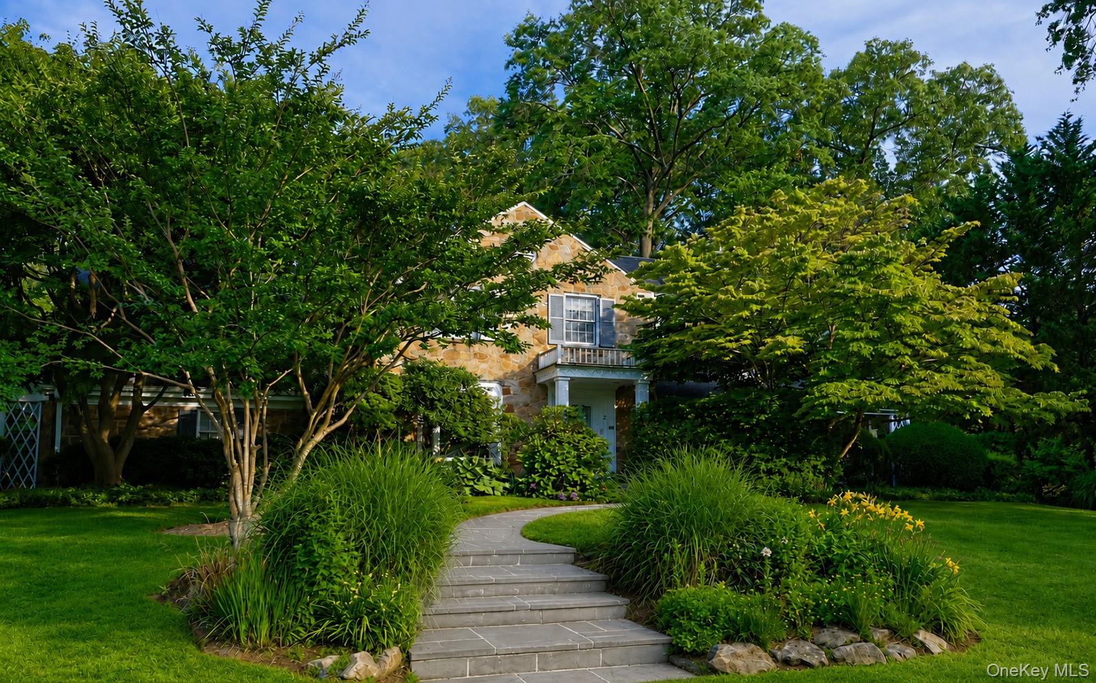 2 Woods Road