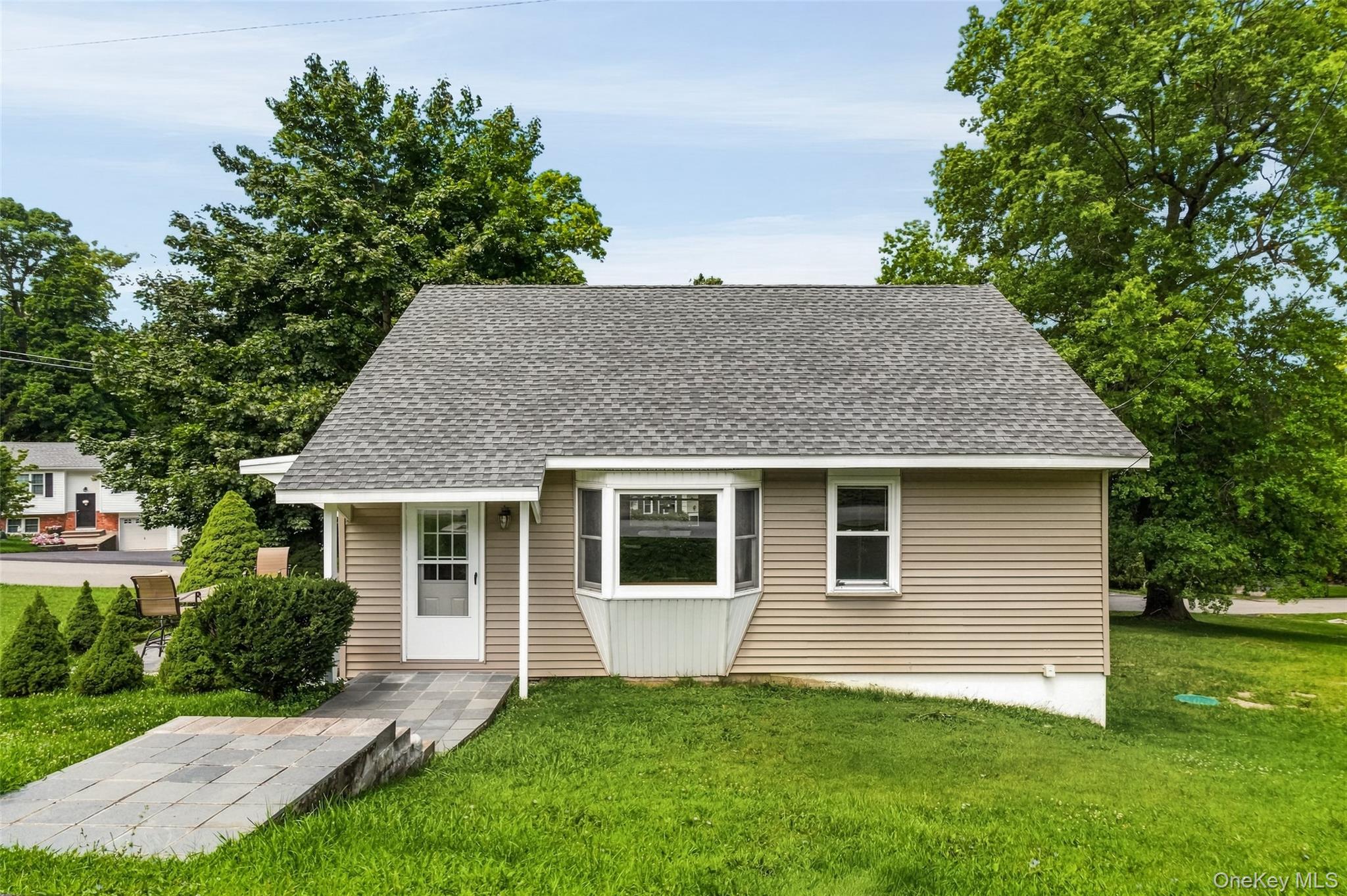 35 Willow Road