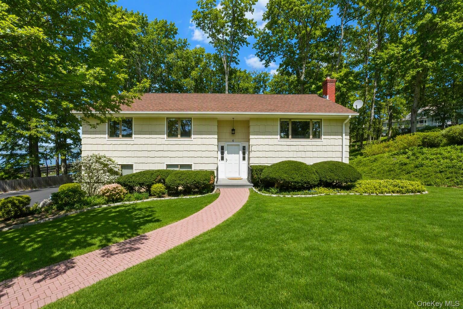 6 Scarborough Circle