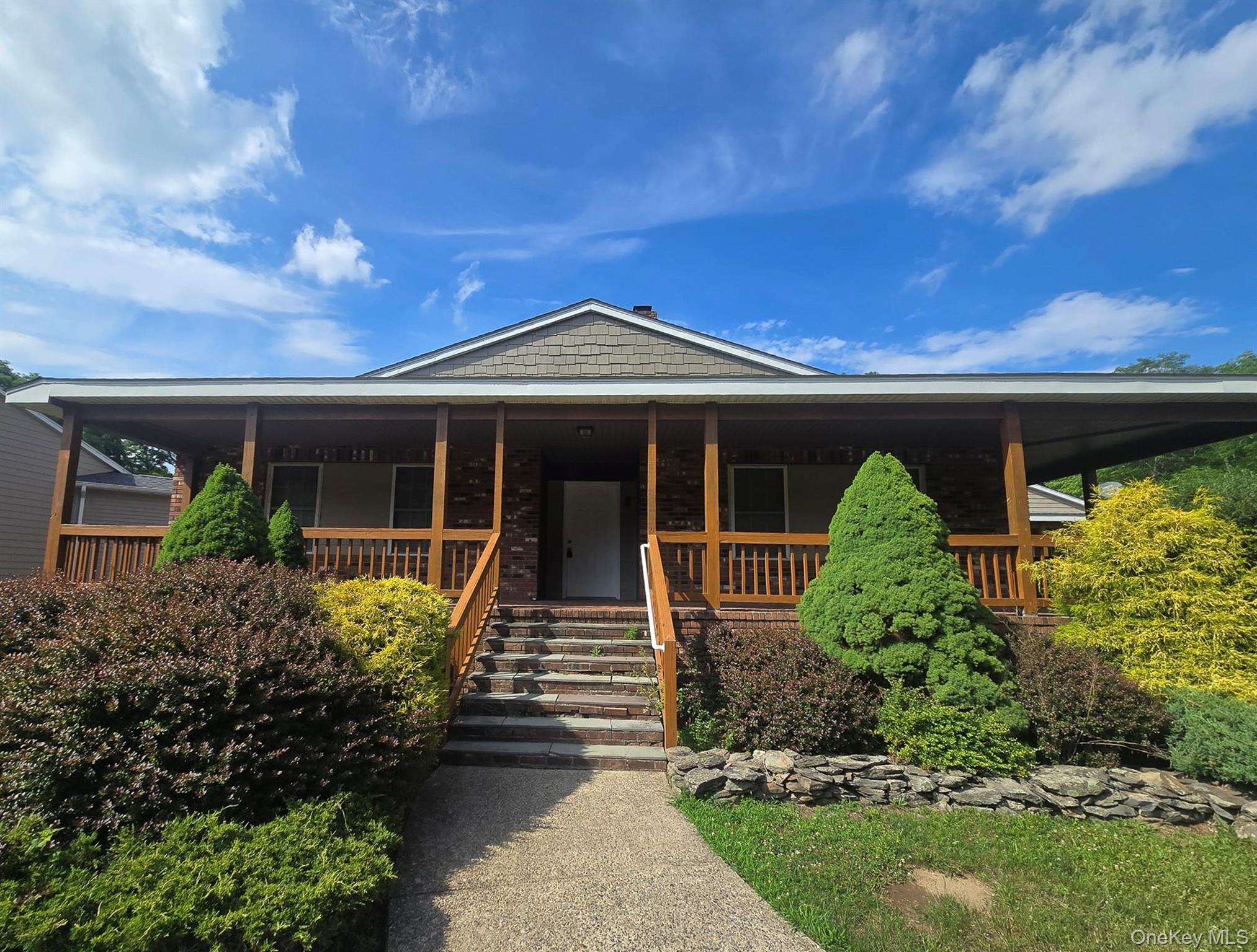 1-18 Willow Way