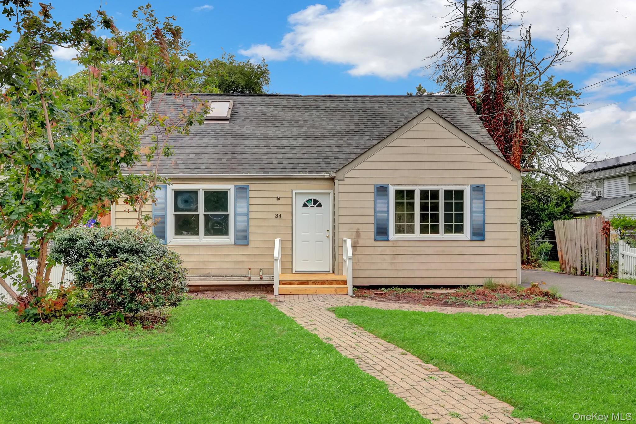 34 Thorburn Avenue