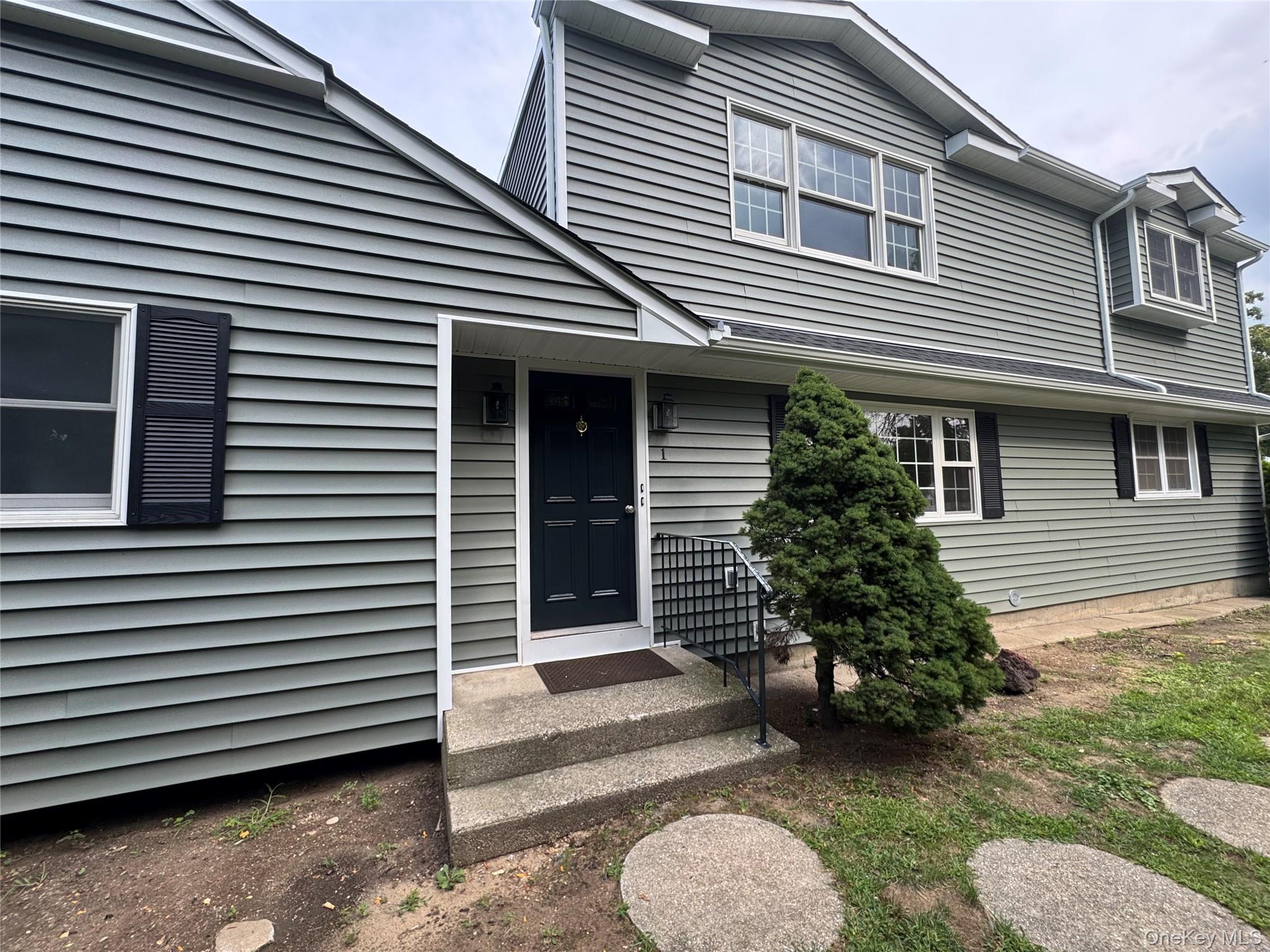 1 Towne Court