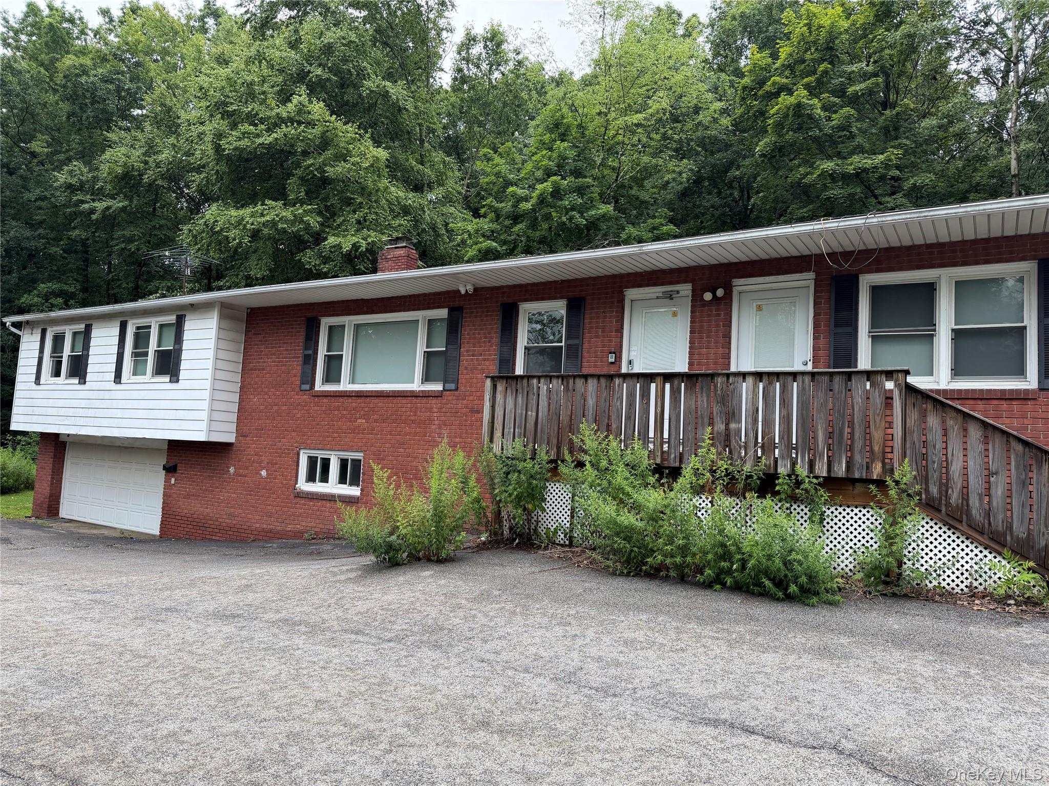 3 Brookside Avenue