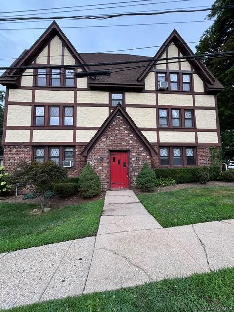 44 Oakwood Road