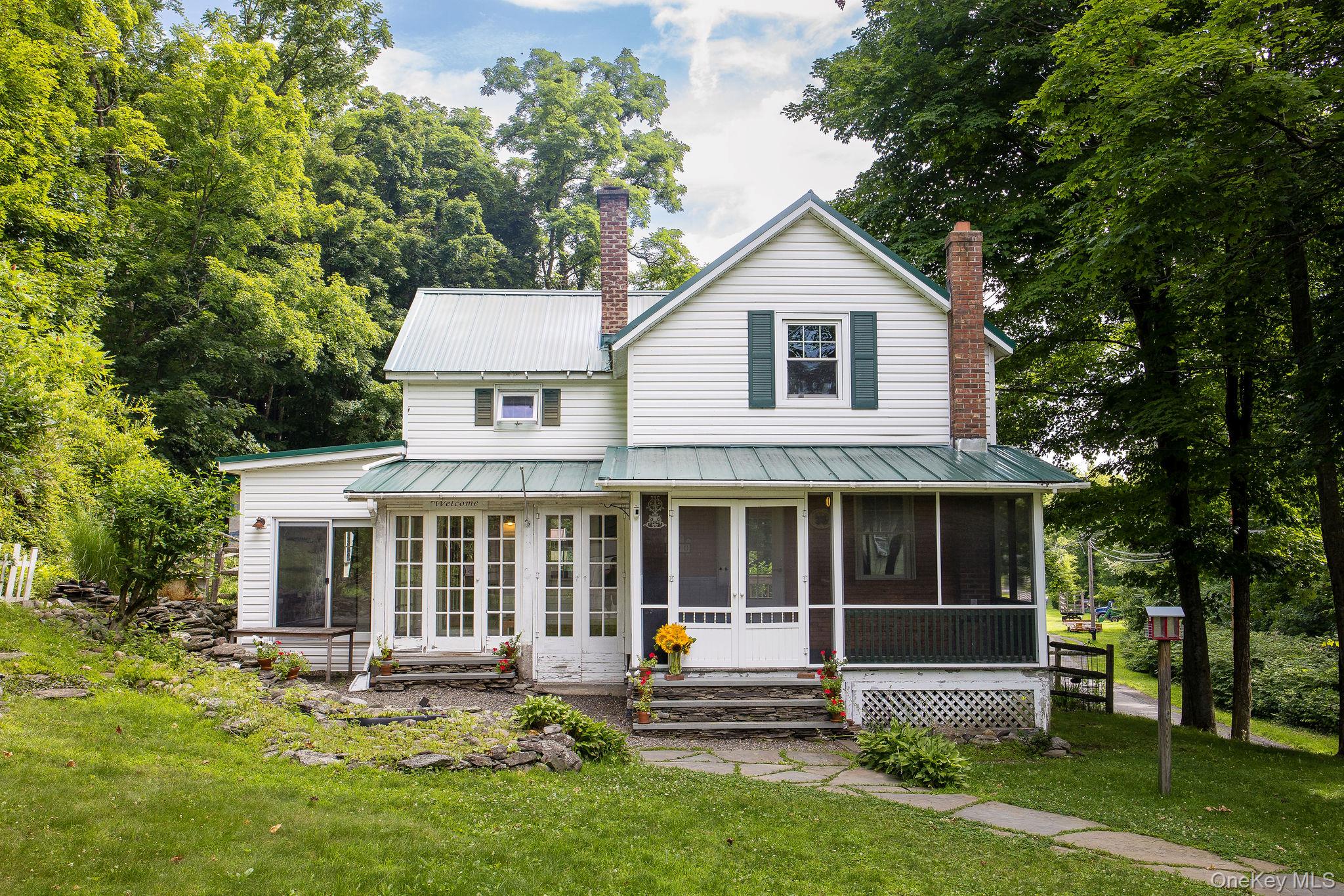 390 Water Street Road