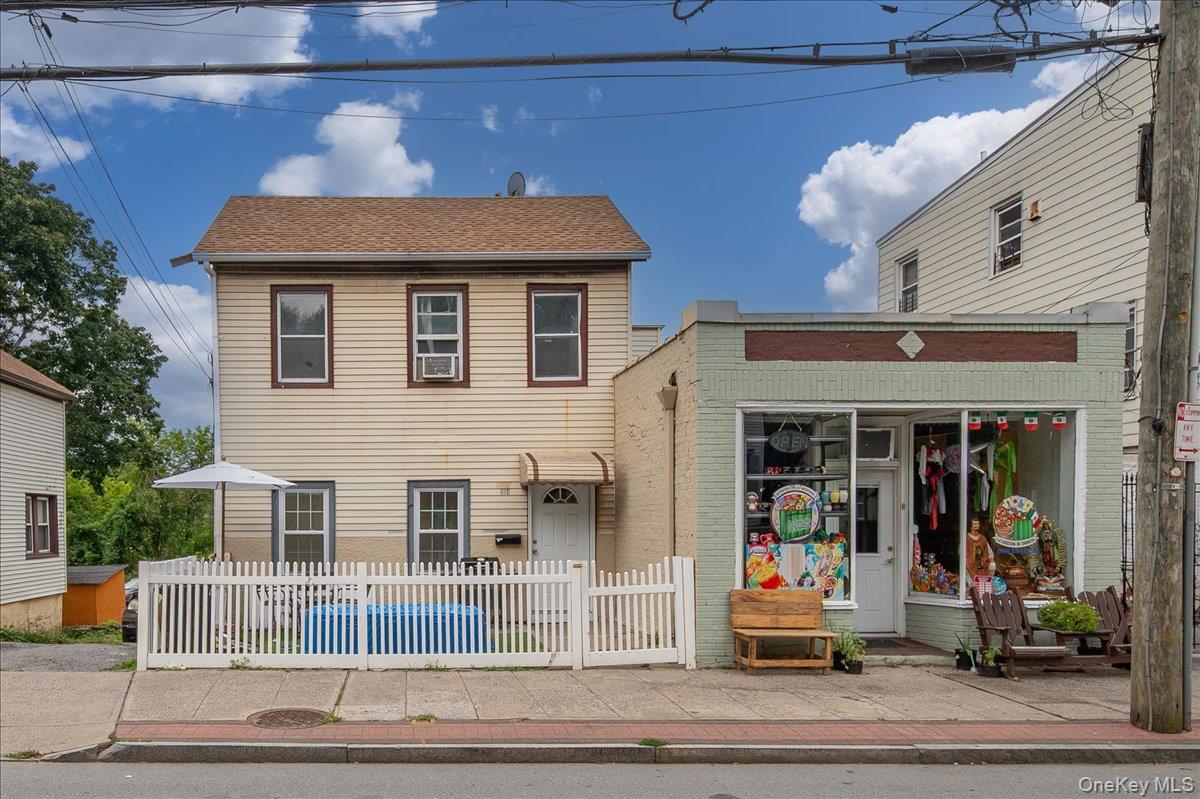 114-116 Ferris Avenue