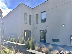 362 MERRICK Road