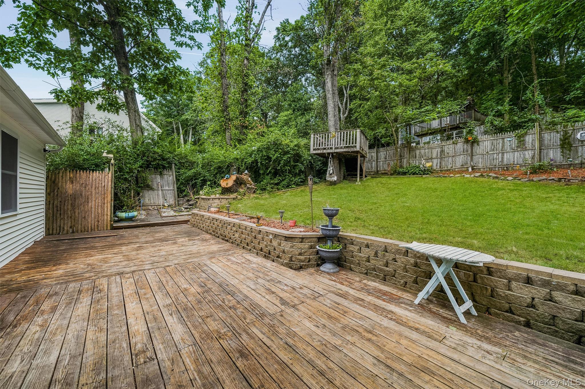 Deck