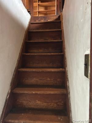 Photo 33