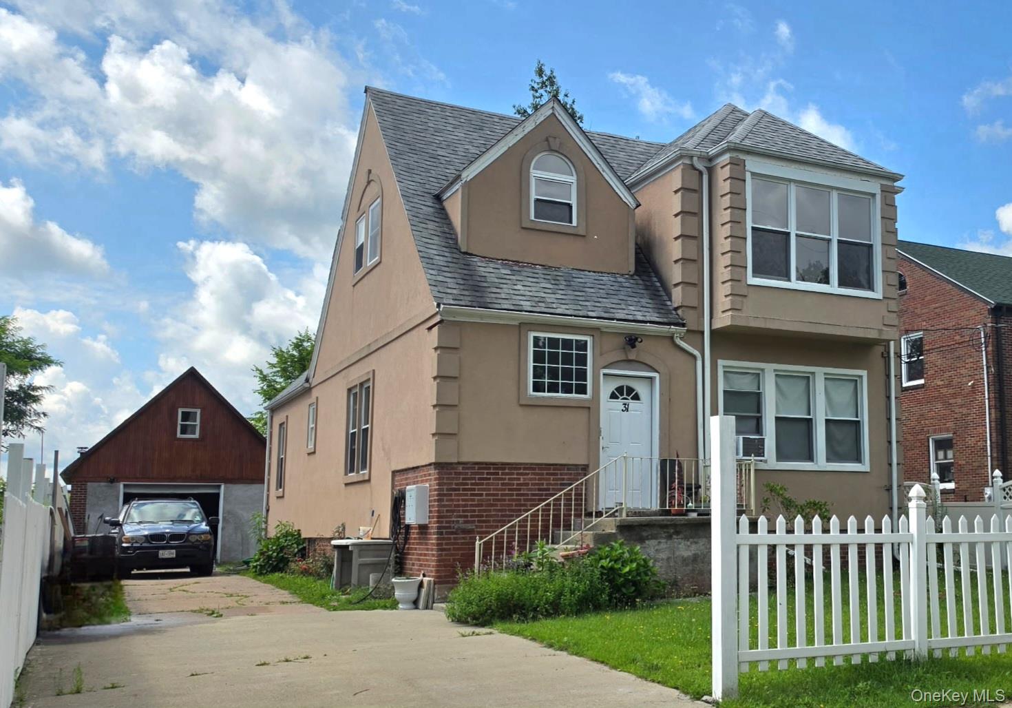 31 Cottage Street