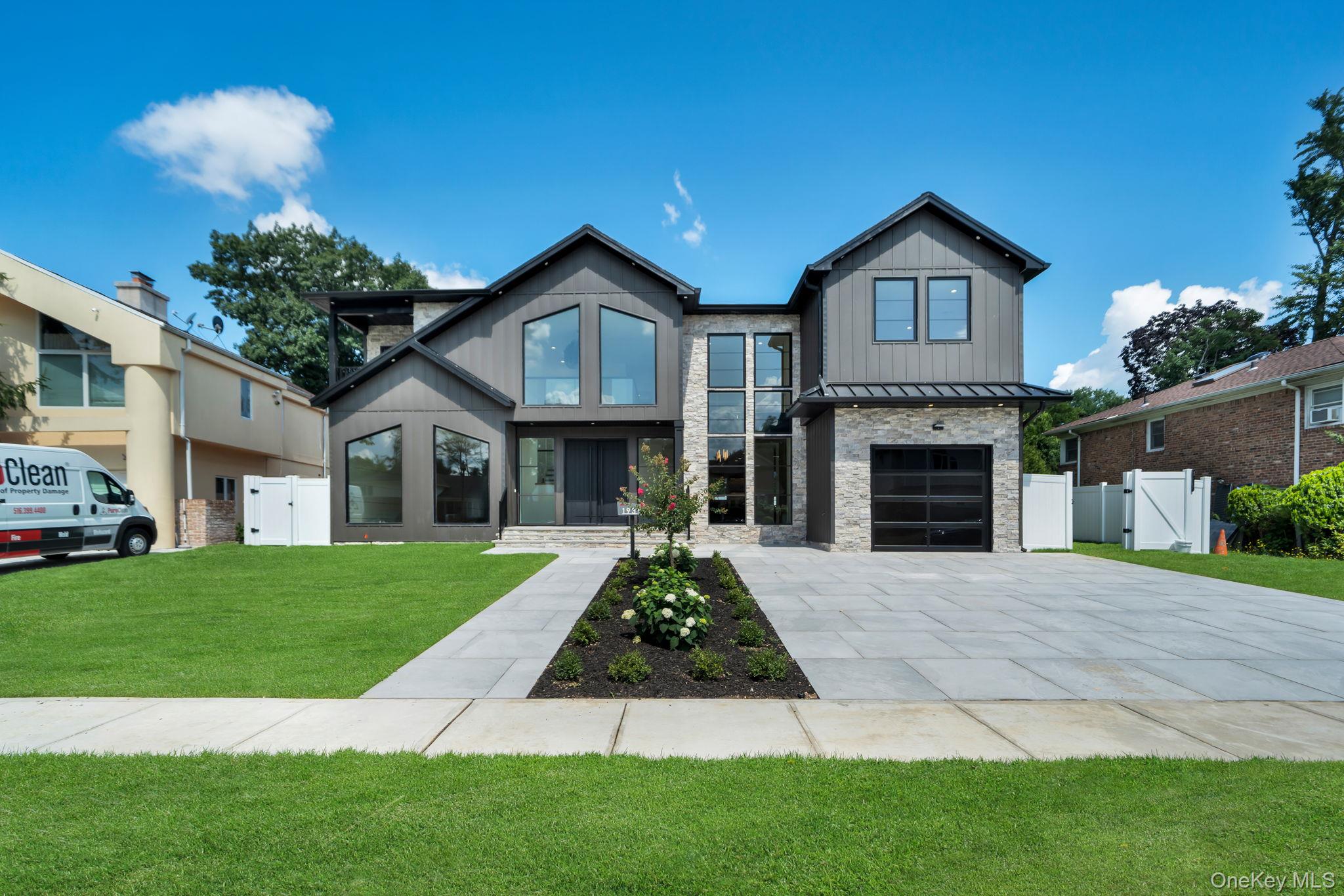 1931 Stratford Drive