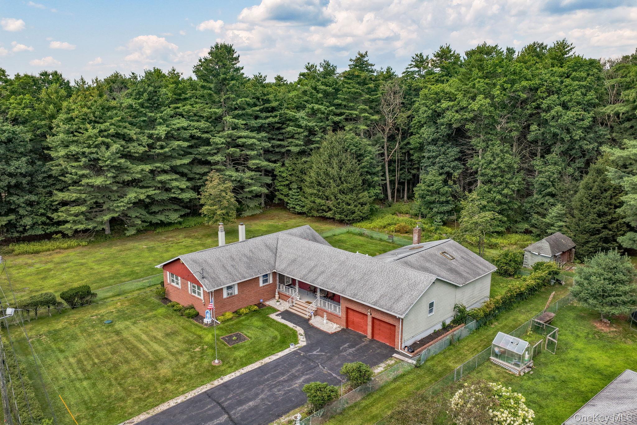 492 White Road