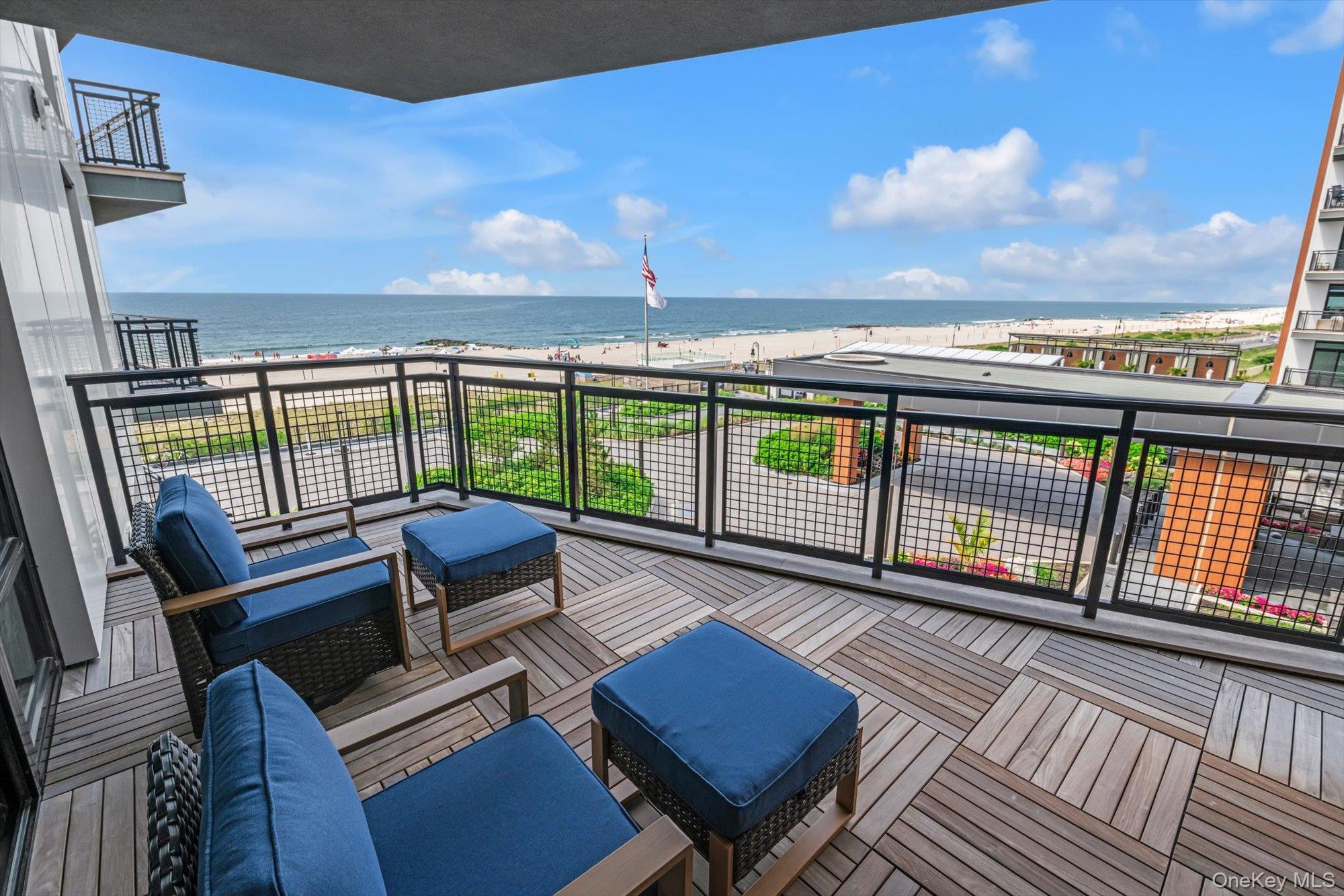 140 Boardwalk