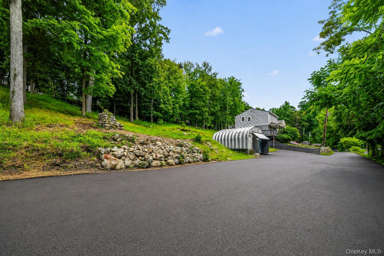 17 Underhill Trail