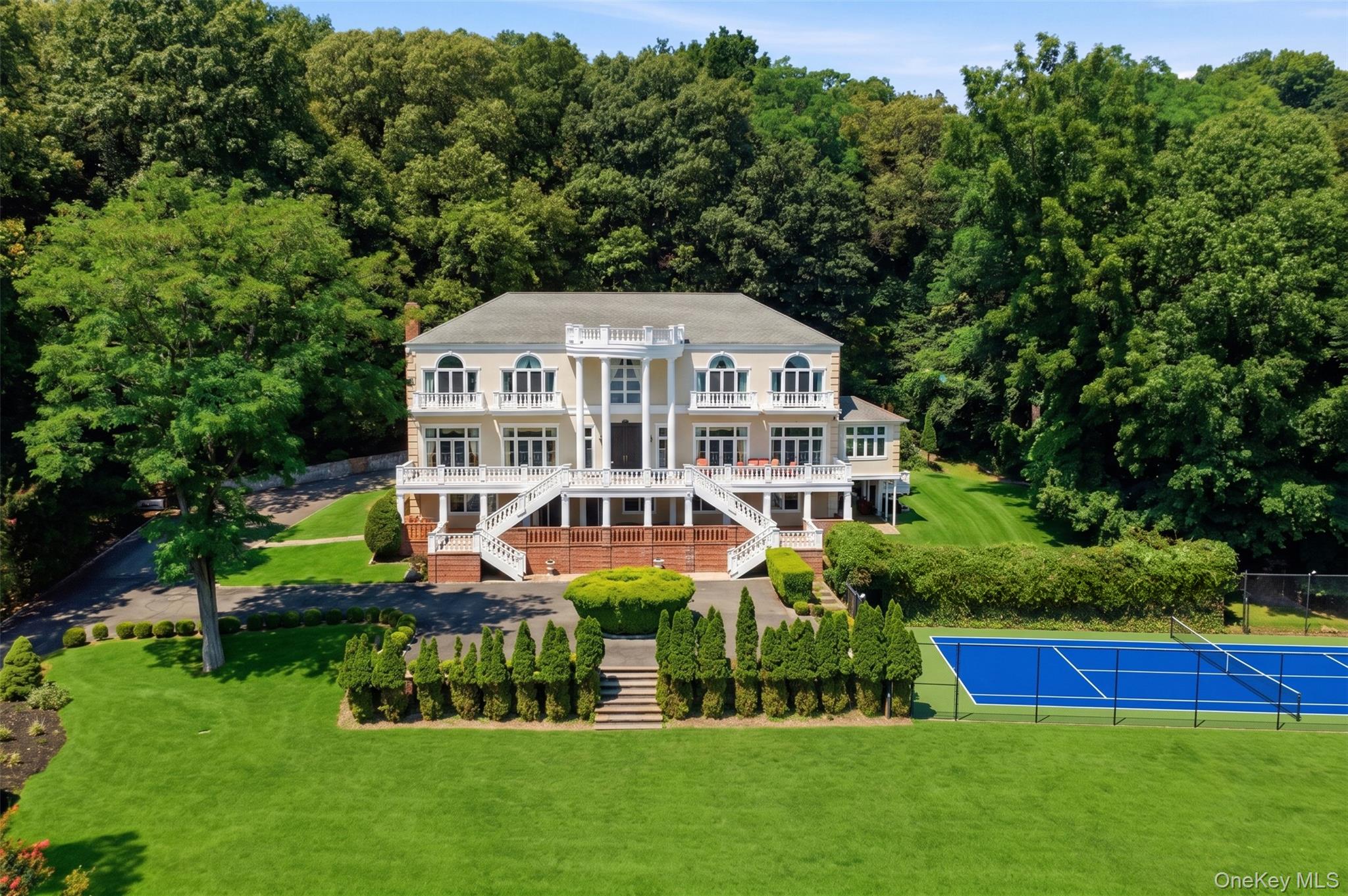 1007 Shore Road