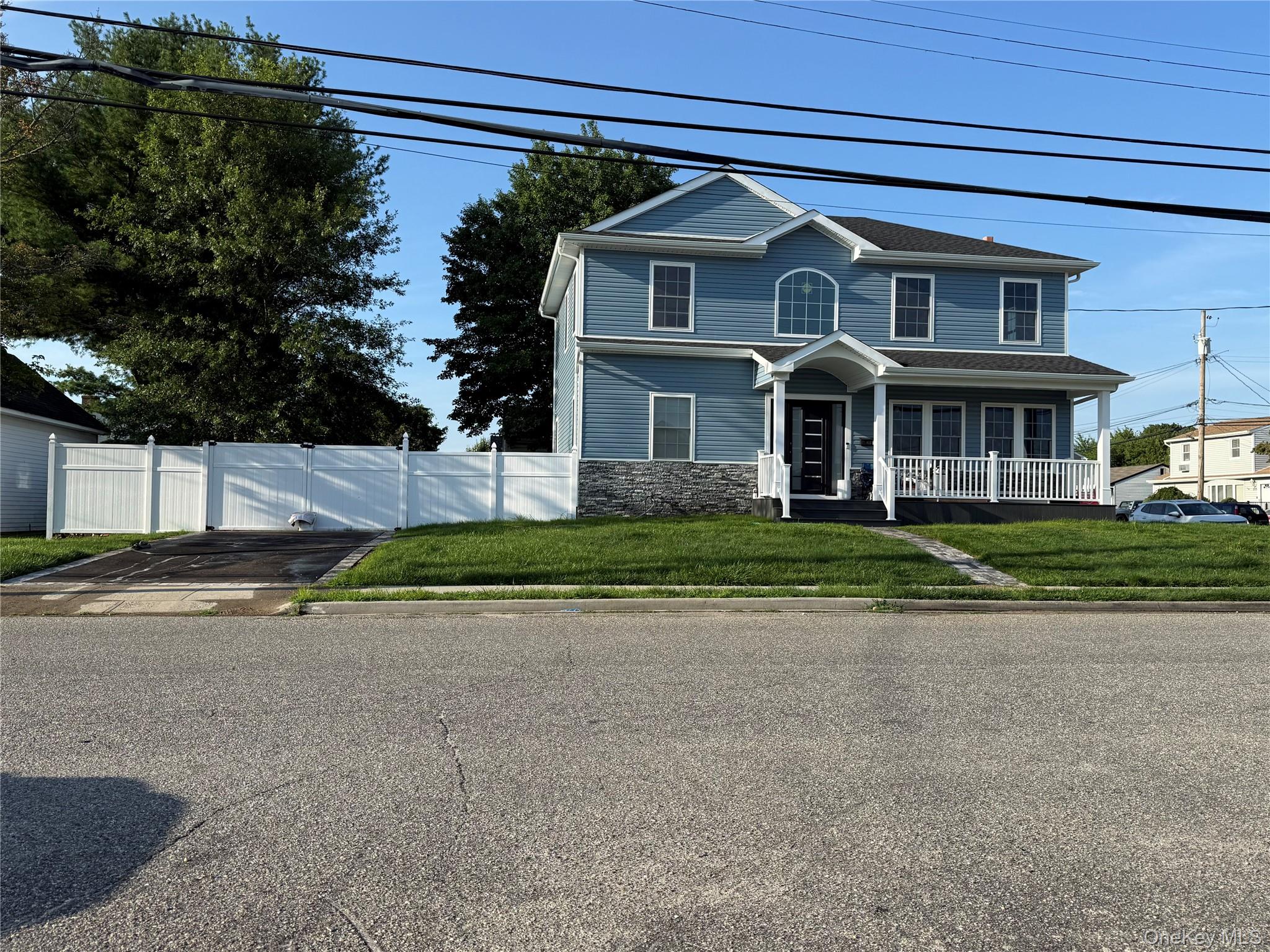 139 maple Avenue