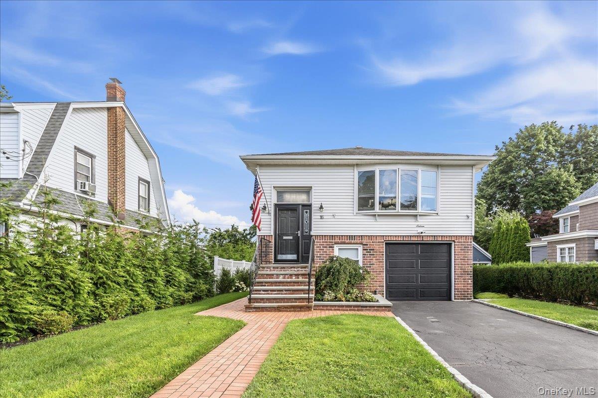 16 Netz Place