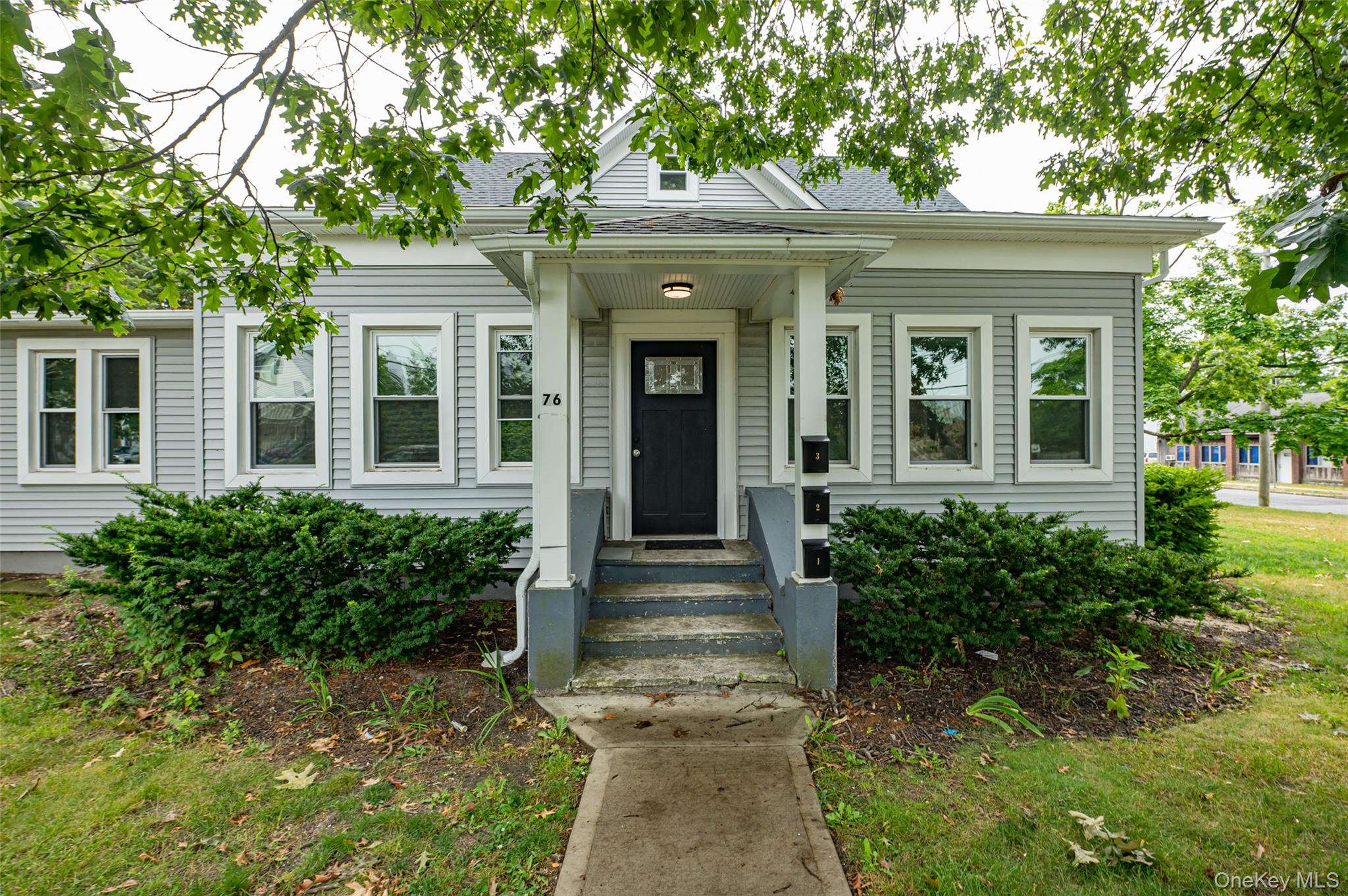76 Amity Street