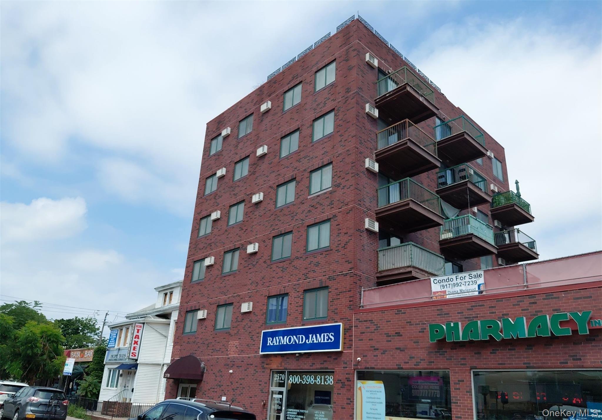 2570 17th Street