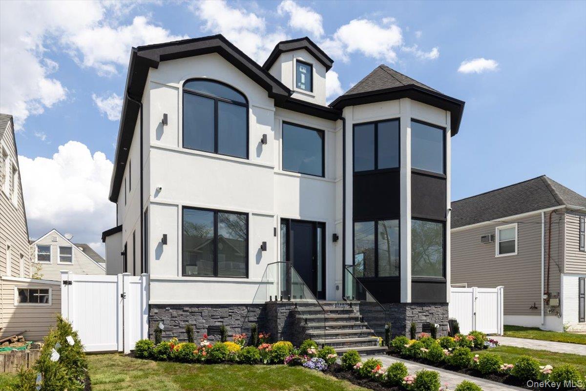 544 Arlington Road