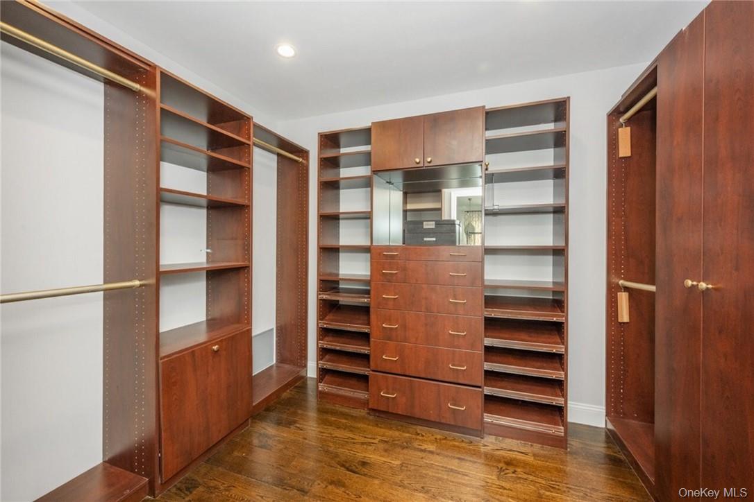 Walk-In Closets