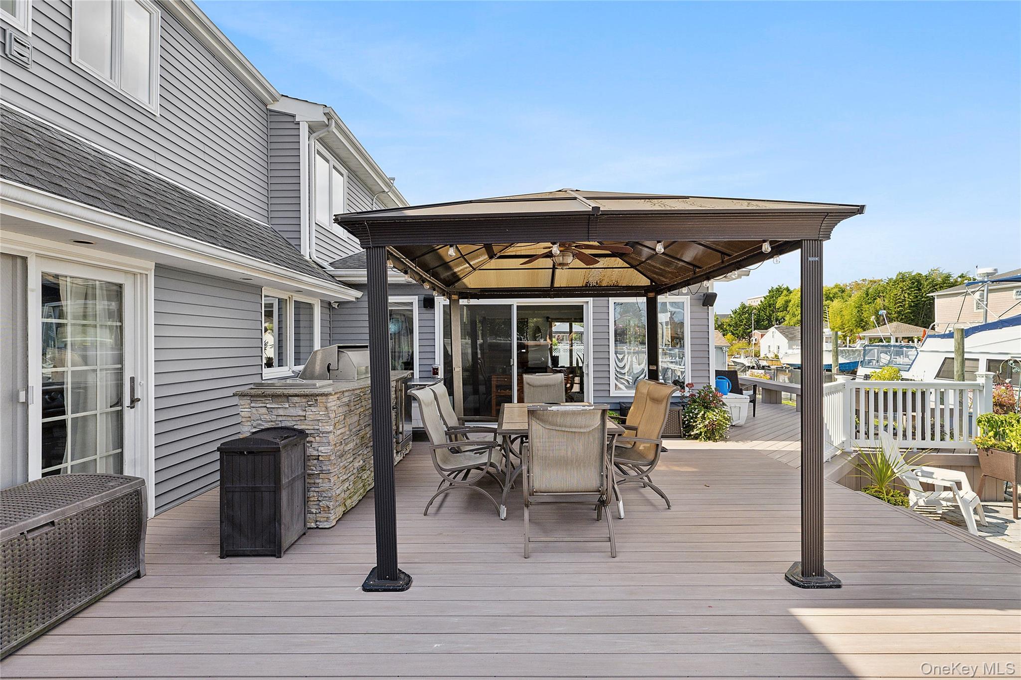 Deck