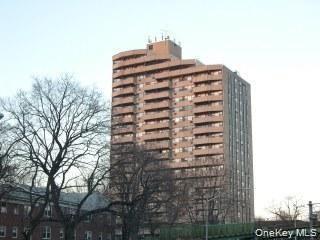 1523 Central park Avenue
