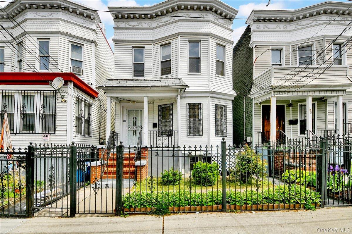 681 243rd Street