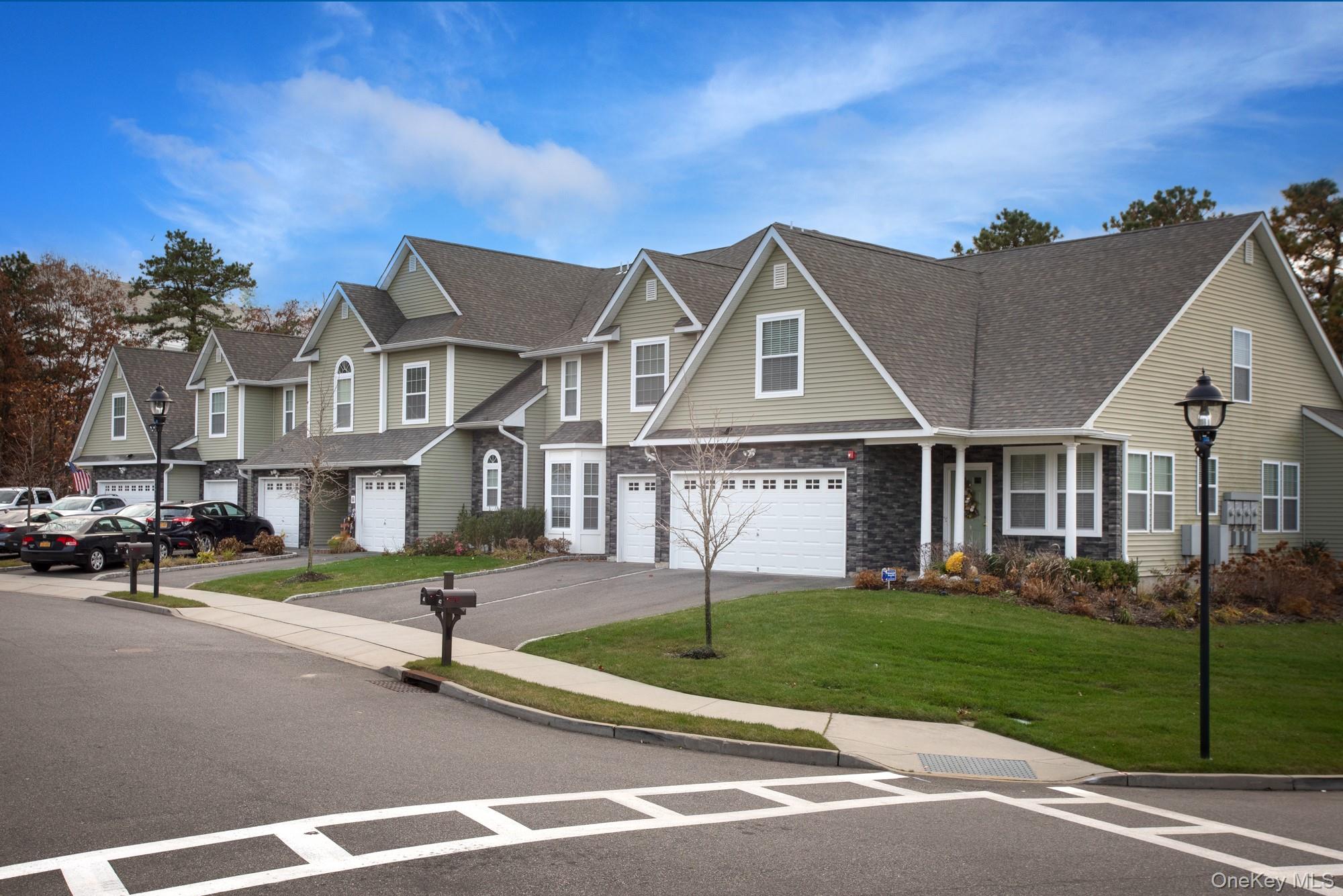 37 Oak Ridge Circle