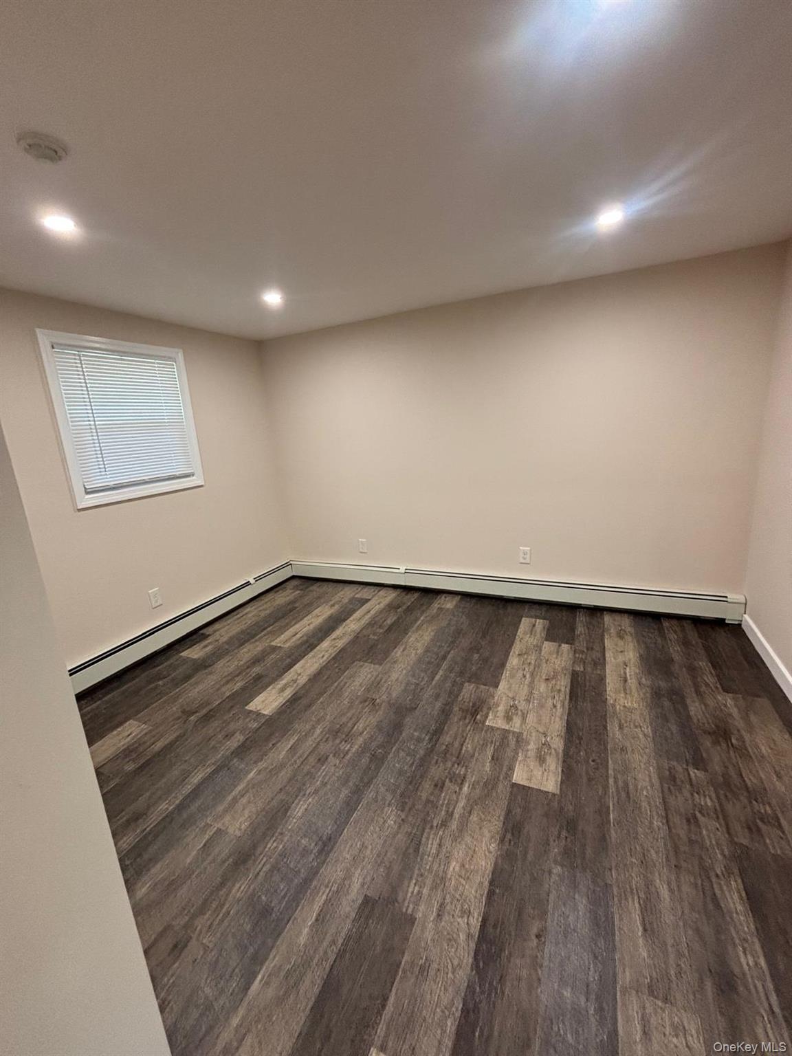 16 Bellport Street
